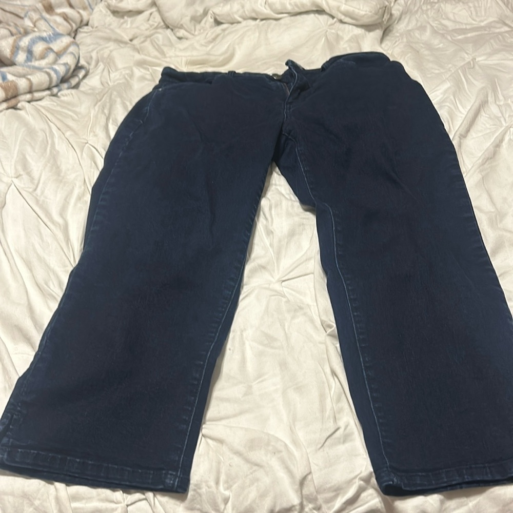 Croft & Barrow capri.  Loose fit